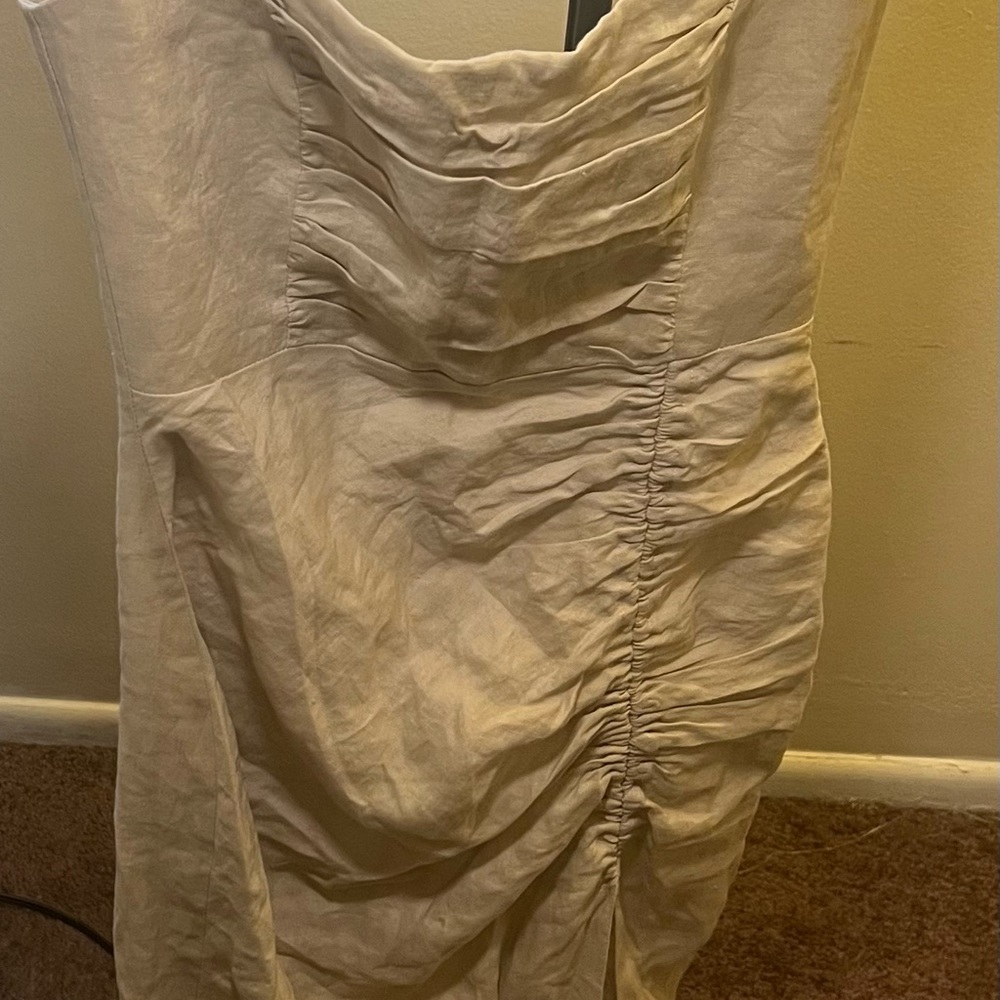Beautiful dress by Rumer. - Picture 10 of 10
